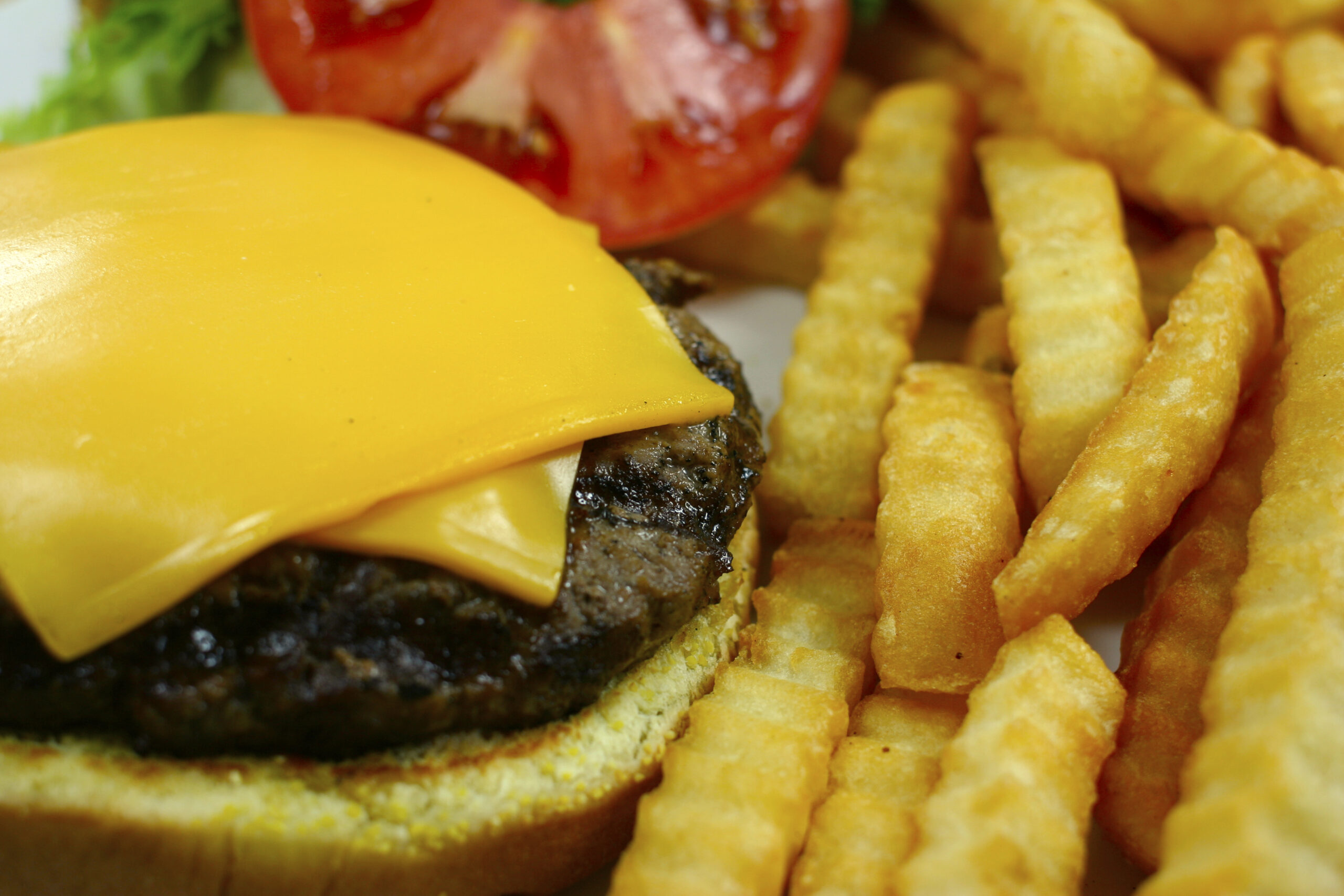 burger-cheese-chips